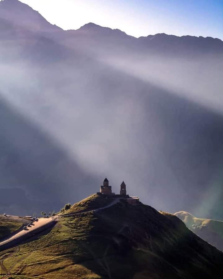 Crystal Kazbegi Hotel Exterior foto