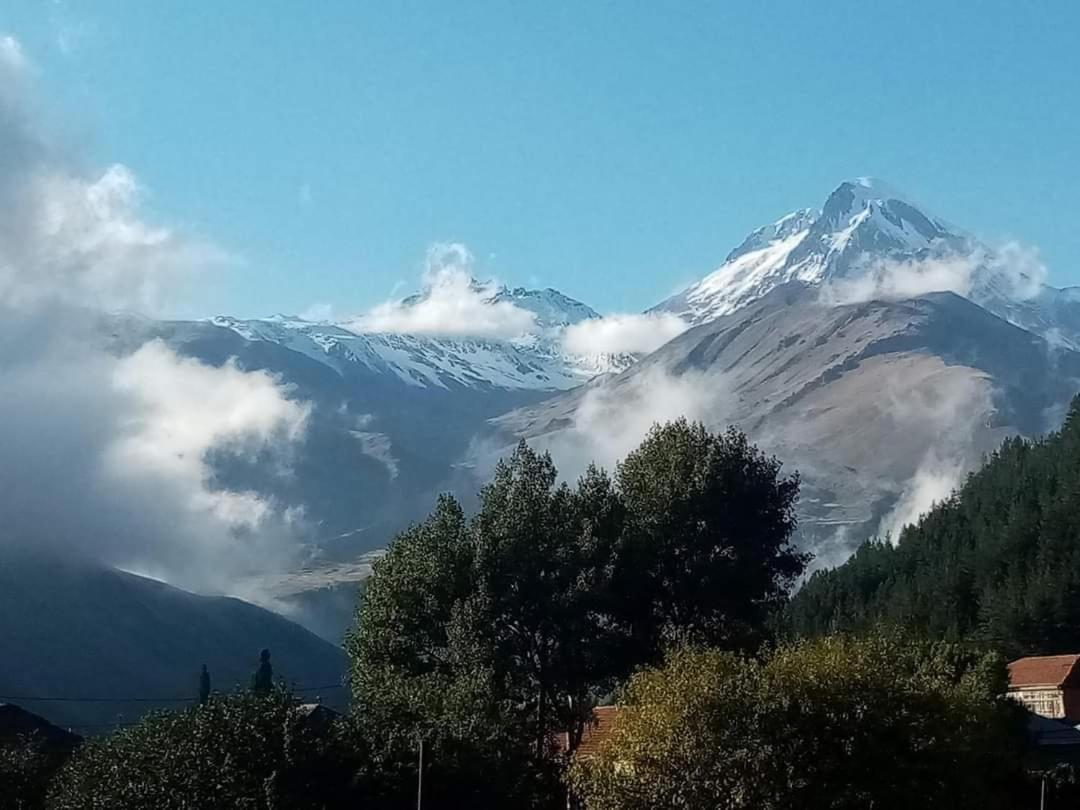 Crystal Kazbegi Hotel Exterior foto