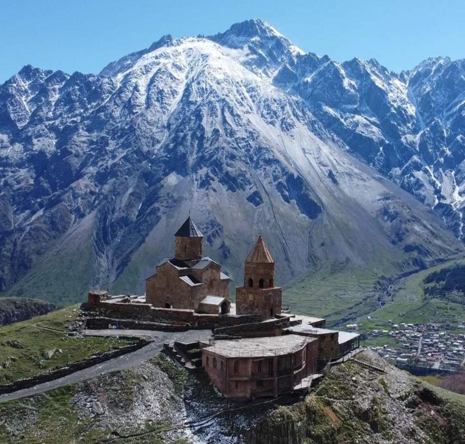 Crystal Kazbegi Hotel Exterior foto
